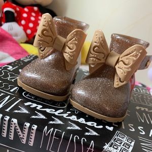 Mini melissa